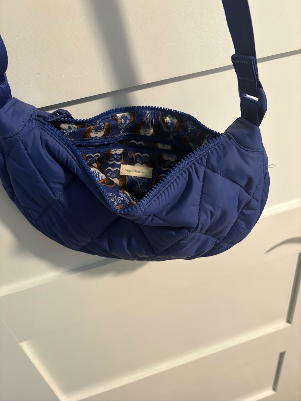 Vera Bradley sling bag - Picture 2 of 3